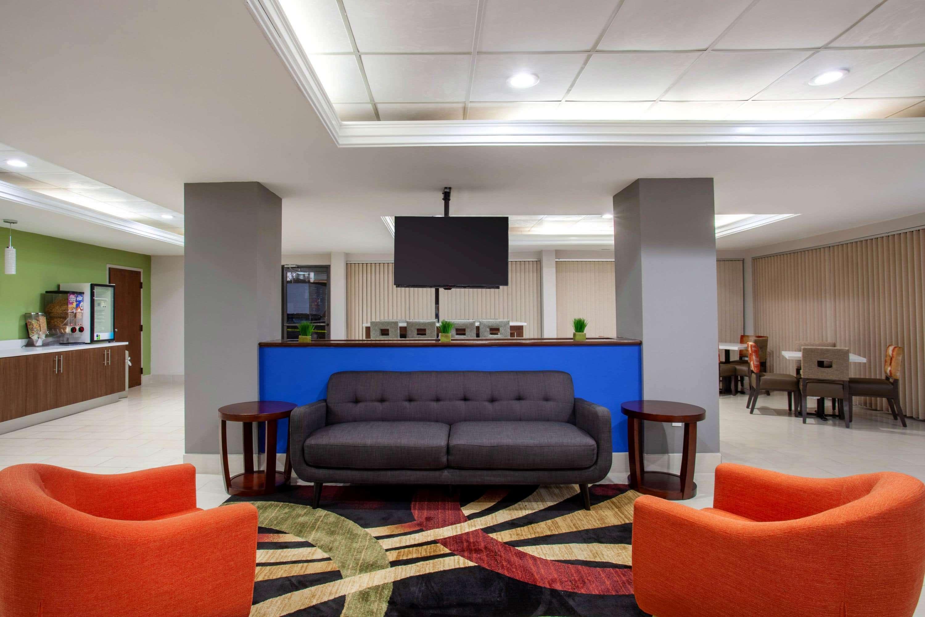 Hotel Baymont By Wyndham Mcdonough Extérieur photo