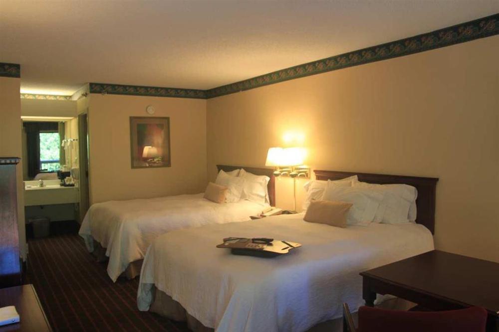 Hotel Baymont By Wyndham Mcdonough Chambre photo